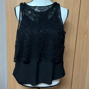 lace detail top